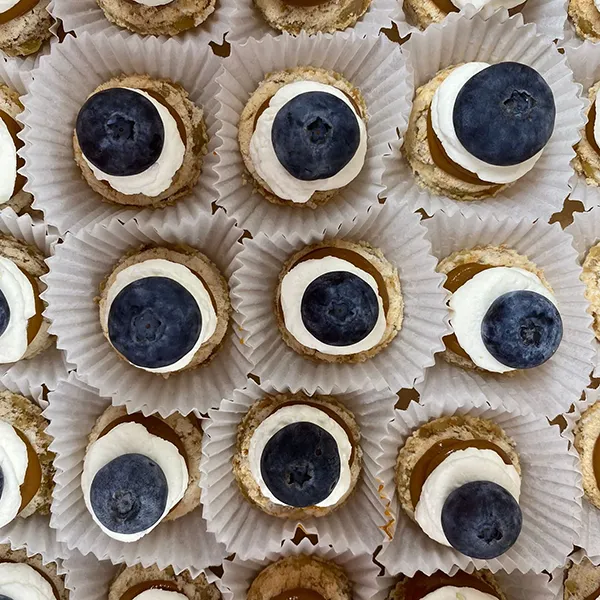 Mini Blueberry Pavlova